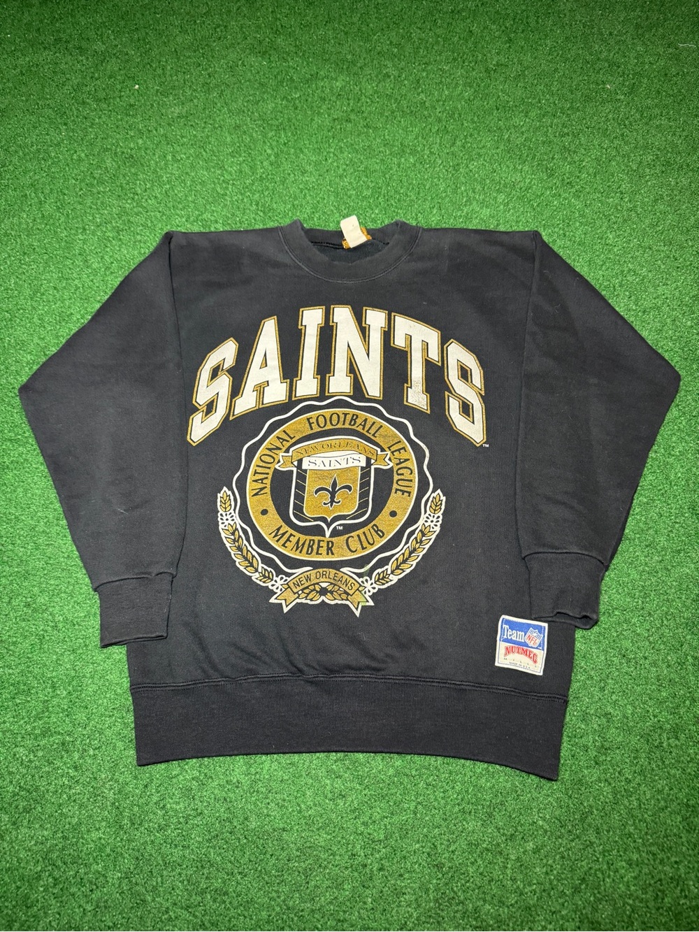 Saints NFL Nutmeg Mills Vintage Sweatshirt New Orleans Football 90s Crewneck Med